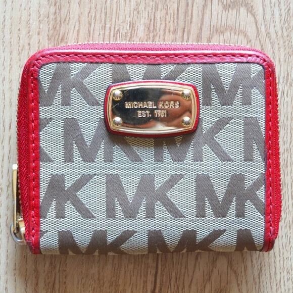 Michael Kors Leather Wallet - Picture 1 of 6